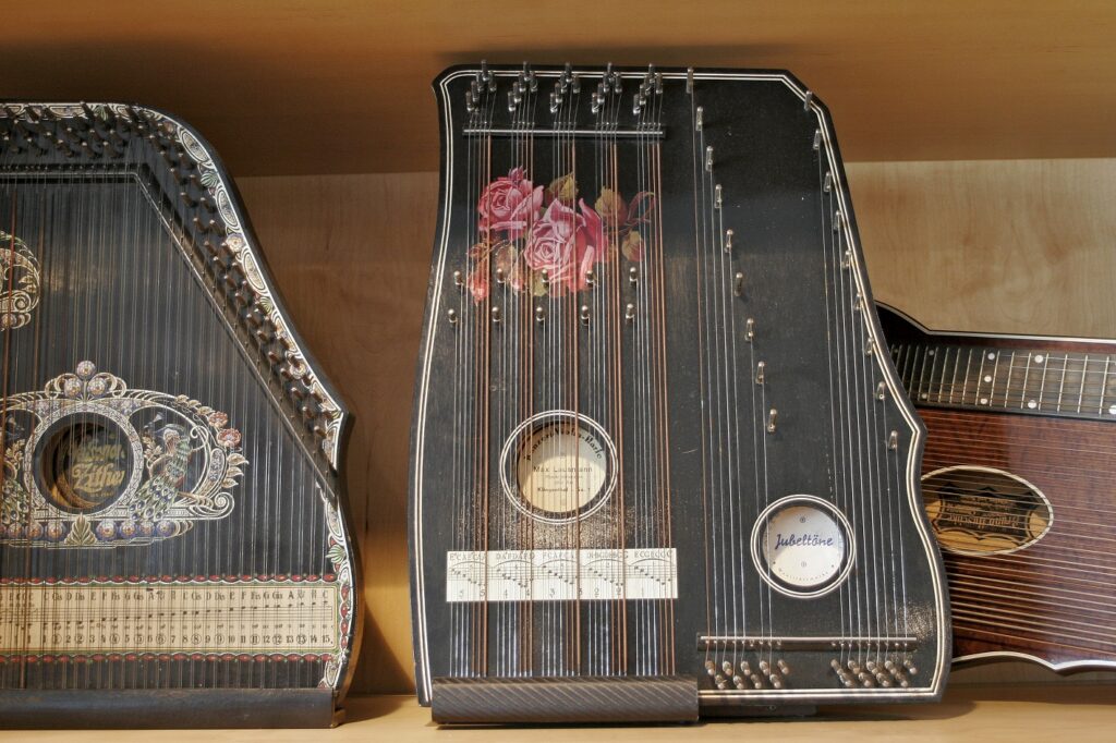 Museo Nicolis, Villafranca Verona, Cetra Valsonora , seconda metà del XX secolo, auto d'epoca, ph Rosa