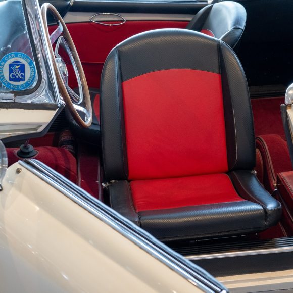 Museo Nicolis, Fiat 1200 Trasformabile del 1958, auto d'epoca ph Mercanzinrasformabile del 1958, auto d'epoca ft Mercanzin Museo Nicolis, Fiat 1200 Trasformabile del 1958, auto d'epoca ph Mercanzin