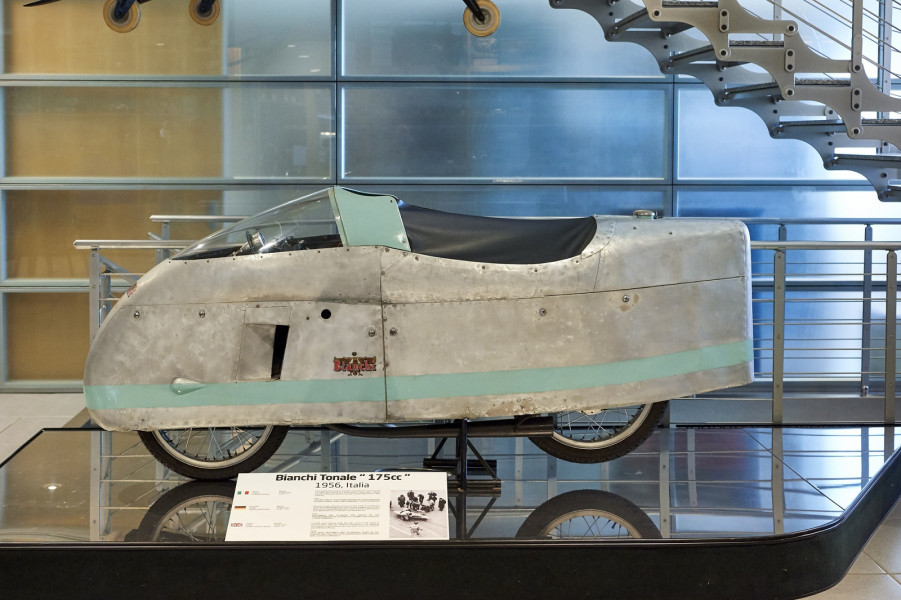 Bianchi "Tonale 175cc" record, moto, Museo Nicolis ph. Paolo Carlini per Ruoteclassiche