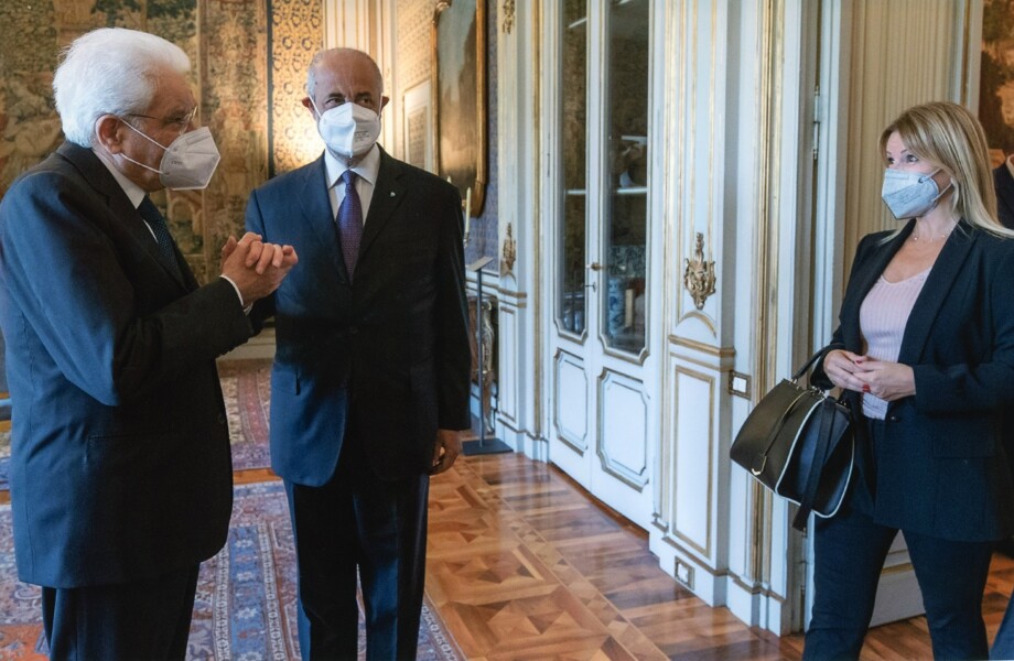 Il Presidente della Repubblica Sergio Mattarella con Silvia Nicolis (foto di Francesco Ammendola - Ufficio per la Stampa e la Comunicazione della Presidenza della Repubblica)