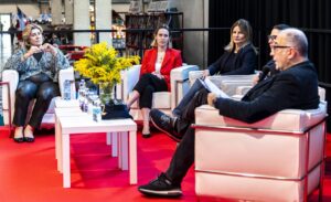 Museo Nicolis, Villafranca Verona, Automotoretrò Parma, Silvia Nicolis, Pierluigi Bonora, Elena Cortesi, Elisabetta Cozzi, Claire Dumon, Francesca Ruggieri, Monica Mailander Macaluso, Rachele Somaschini, auto d'epoca, ph Fiera di Parma