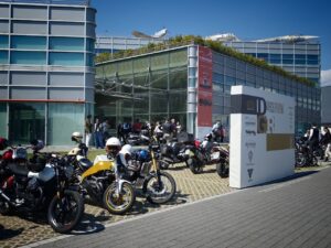 Museo Nicolis, Villafranca Verona, The Distinguished Gentleman's Ride (DGR), moto d'epoca, ph Museo Nicolis