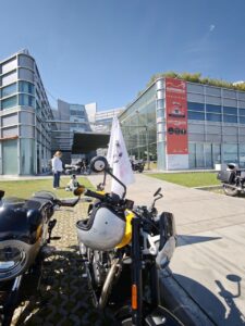Museo Nicolis, Villafranca Verona, The Distinguished Gentleman's Ride (DGR), moto d'epoca, ph Museo Nicolis