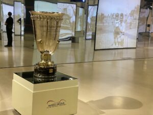 Museo Nicolis Verona Coppa Vanderbilt Tazio Nuvolari 1936, Mostra Lo sguardo di Nuvolari, auto d'epoca ph Museo Nicolis