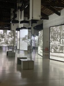 Museo Nicolis Verona Coppa Vanderbilt Tazio Nuvolari 1936, Mostra Lo sguardo di Nuvolari, auto d'epoca ph Museo Nicolis