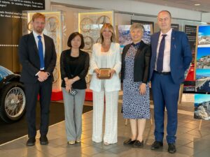 Museo Nicolis, Villafranca Verona, Vincenzo de Masi, Jin Xuetao, Silvia Nicolis, Cao Qiuyue, Claudio Arzenton, 'ITA–China 2026 International Conference – "Mutual Learning: Cultural Heritage, Museums, and the Walled Cities of Veneto", auto d'epoca, ph Museo Nicolis
